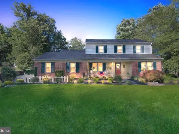 4017 Nicole Dr, Hatboro, PA 19040