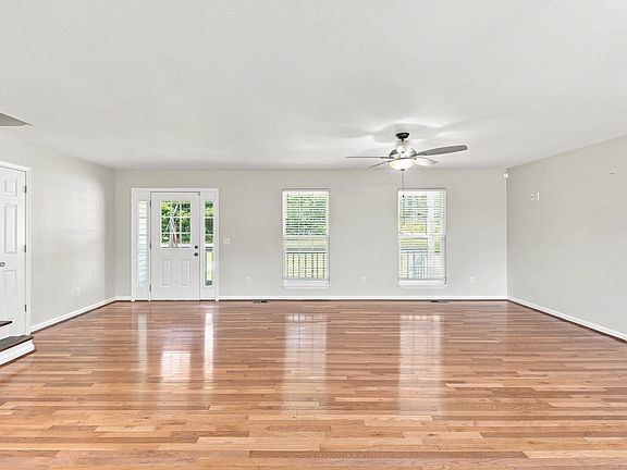 3rd image of 5742 Keith Rd