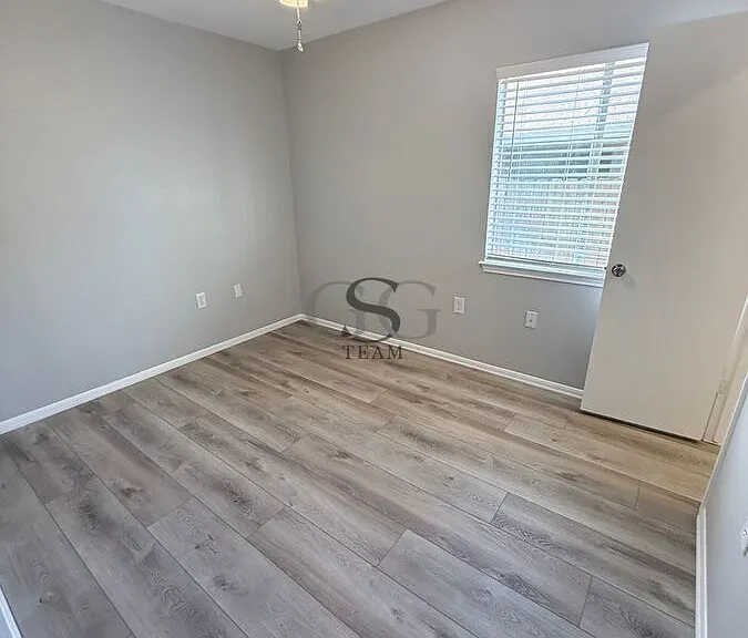9371 Lands Point St — Photo 17