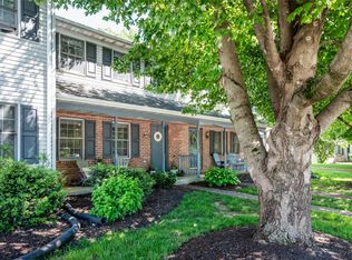 66 Brookfield Rd, Lititz, PA 17543