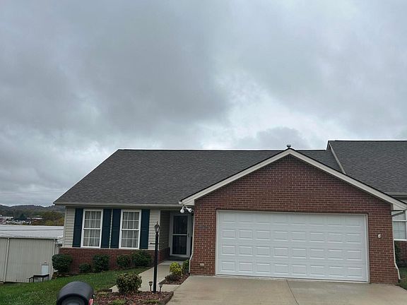 2nd image of 40 Harmony Dr
