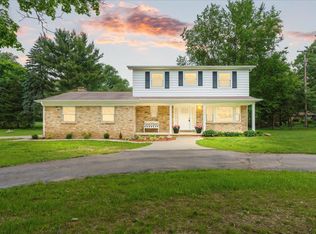 795 Riverbend Dr, Owosso, MI 48867