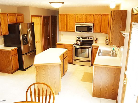 4th image of 20670 Sterling Way