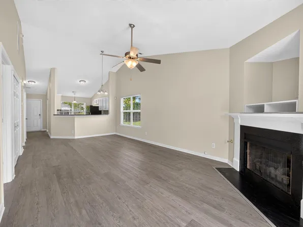 46 Monmouth Ct, Columbia, SC 29209