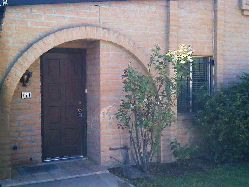 1st image of 3066 N 32nd St Unit 371