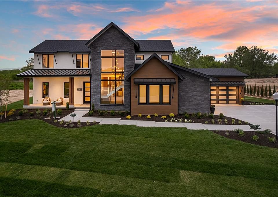 1st image of 7470 NW Fawn Ave