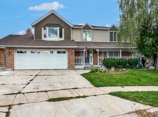 9123 S Peruvian Cir #1, Sandy, UT 84093