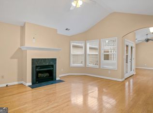 5062 Kathryn Glen Dr, Acworth, GA 30101