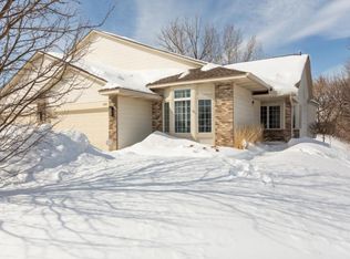3755 Archer Ln N, Plymouth, MN 55446