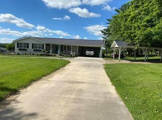 4195 Seven Springs Rd, Smithville, TN 37166