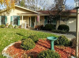 3300 S Hickory Rd, New Berlin, WI 53151