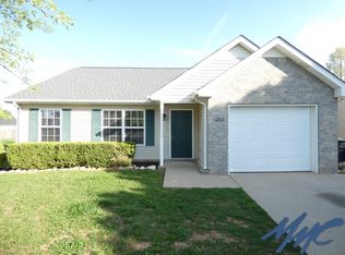 1252 Saint Andrews Dr, Murfreesboro, TN 37128