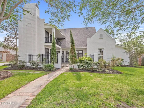 105 Waterford Dr, Lafayette, LA 70503