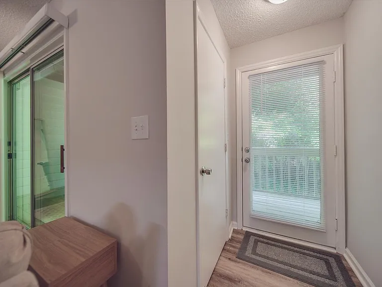 1052 Churchill Downs Ct #I — Photo 14