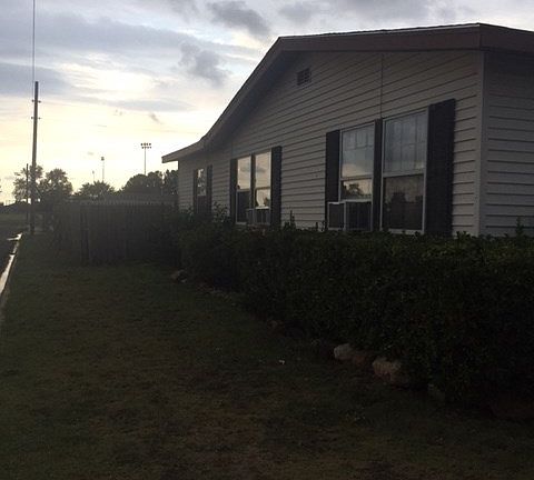 3rd image of 2301 W 13th St