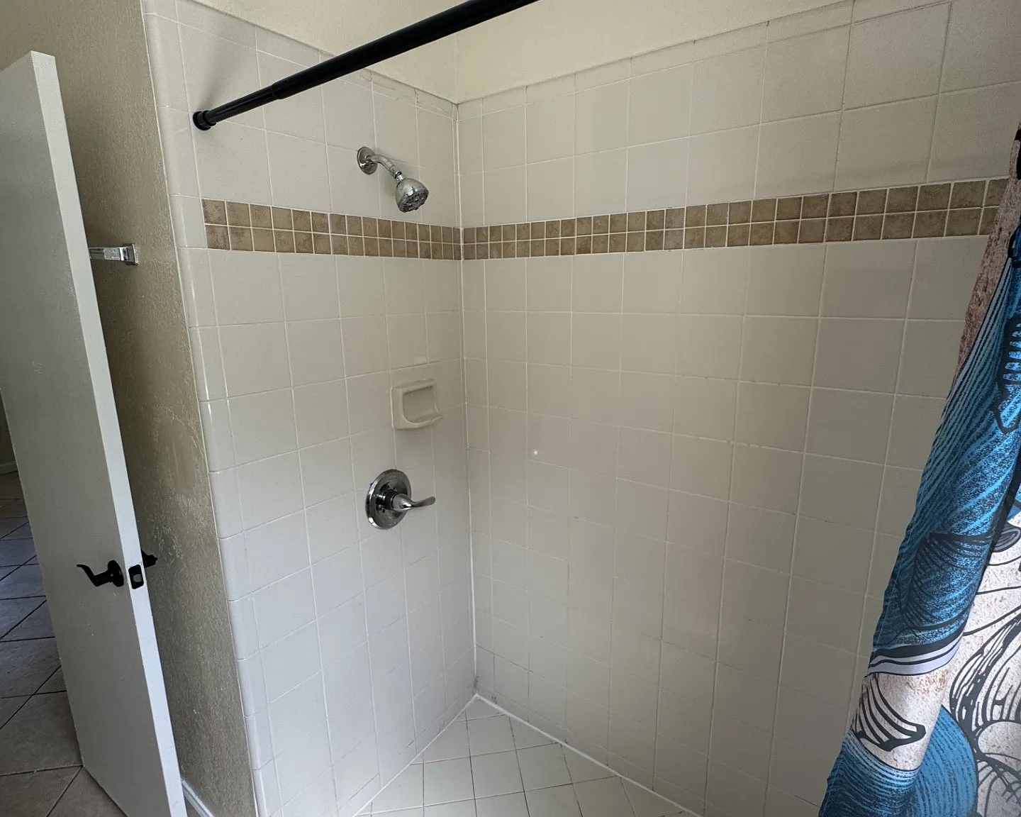 2 bed, 740 sqft, $1,700 — Photo 3