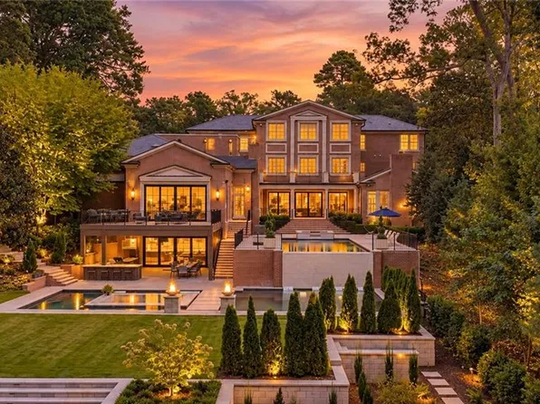 3750 Tuxedo Rd NW, Atlanta, GA 30305