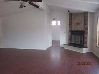2nd image of 41460 Dogwood St