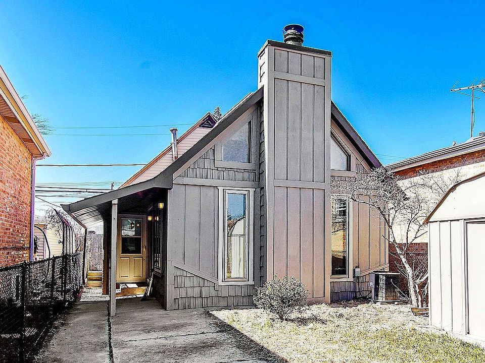 1st image of 5034 S Luna Ave