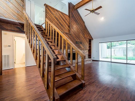 5th image of 15511 Bonnie Park Ct