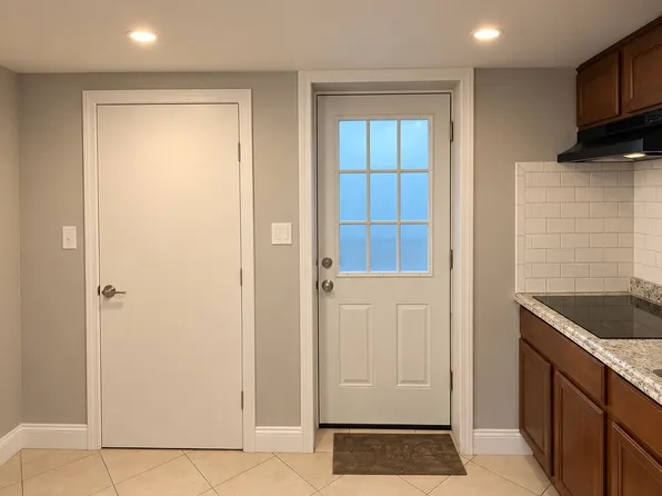 (undisclosed Address), Brentwood, NY 11717