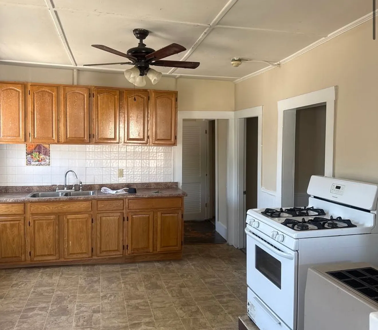 2 bed, $1,350 — Photo 1