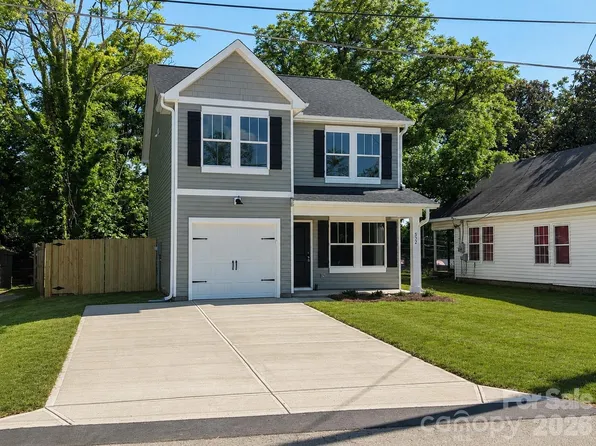 532 Bond St, Statesville, NC 28677
