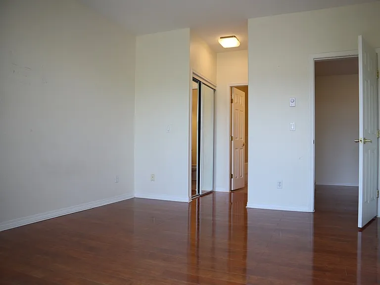 3176 Plateau Blvd — Photo 8