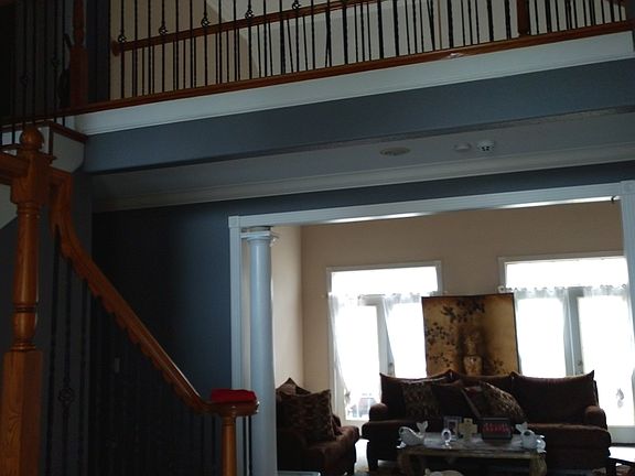 20ft celling entry area foye