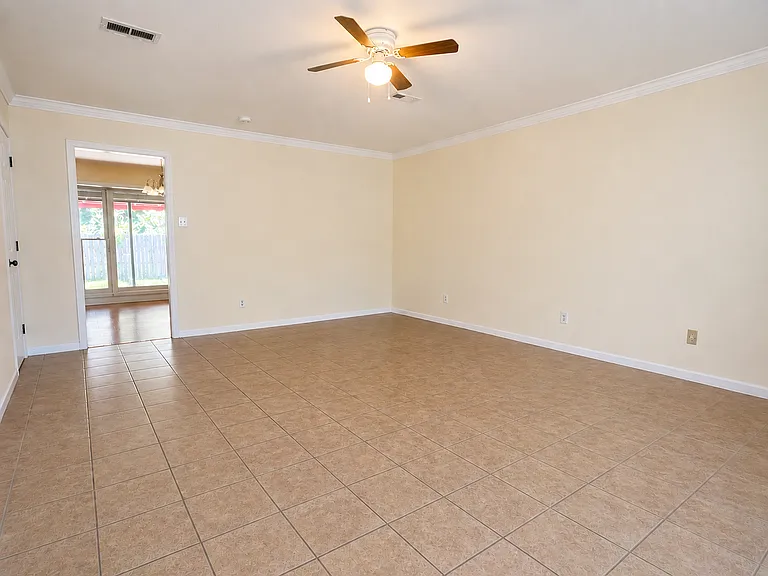 2152 Westbury Ct SW #1 — Photo 2