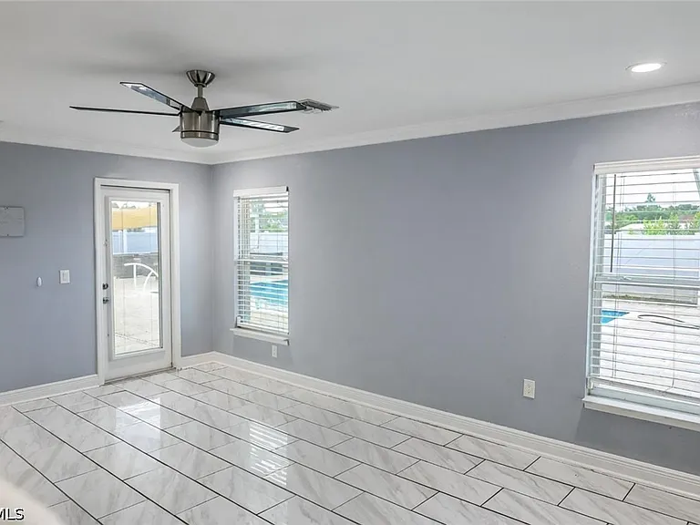 432 Willowbrook Dr — Photo 14