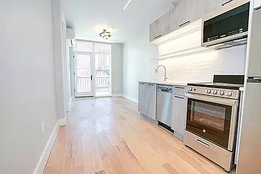 13 Jefferson Street, #3B