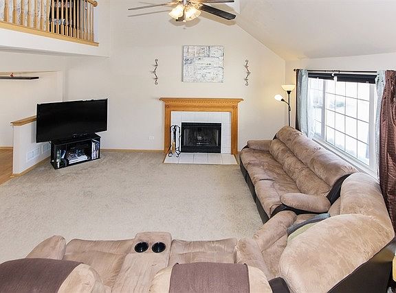 2nd image of 1018 N Ann St