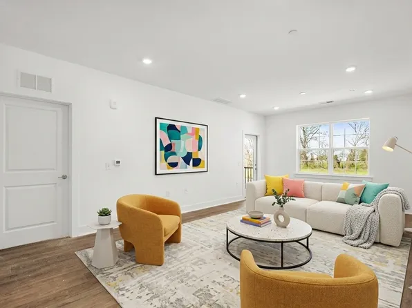 2307 Prince Hall Dr, Pennington, NJ