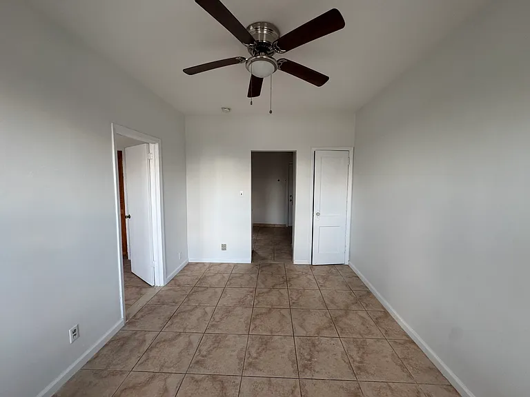 2027 Stillwell Ave #3R — Photo 7