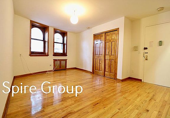 2nd image of 336 W 77th St APT 1A