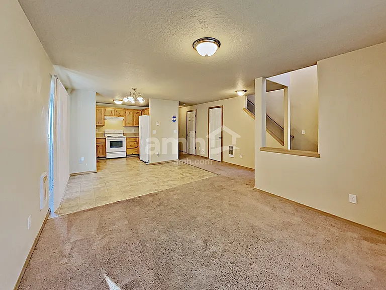 2132 E 3rd St — Photo 8