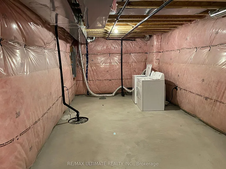 41 Kirby Ave — Photo 21