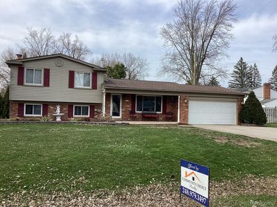 5936 Thornaby Dr, Waterford, MI, 48329