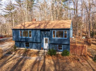 33 Oakwood Rd, Farmington, NH 03835