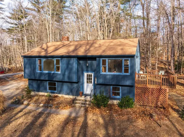 33 Oakwood Road, Farmington, NH 03835