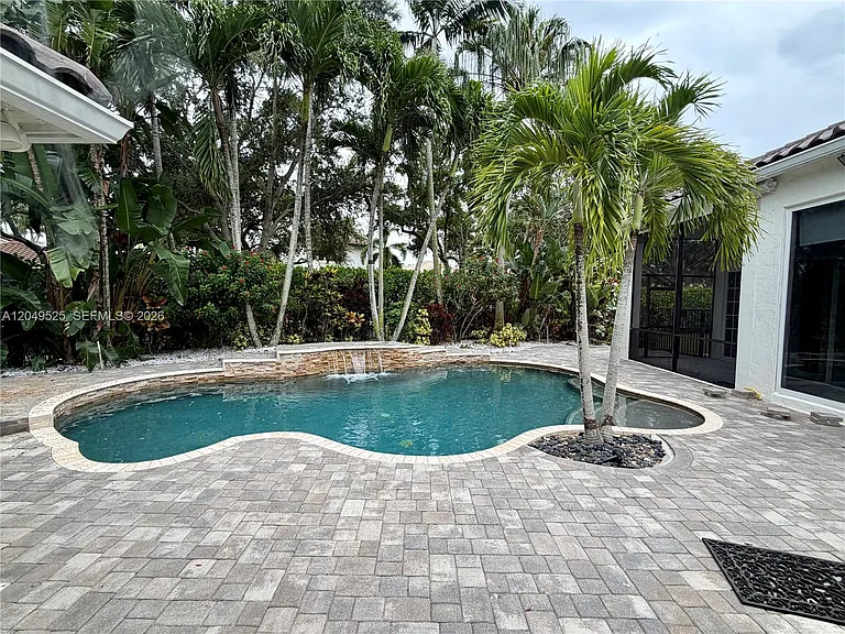 2616 Oakbrook Ct — Photo 17
