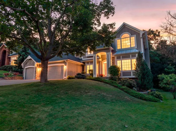 39 Marcin Hl, Burnsville, MN 55337