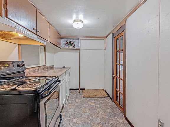 3rd image of 1183 6th Ave