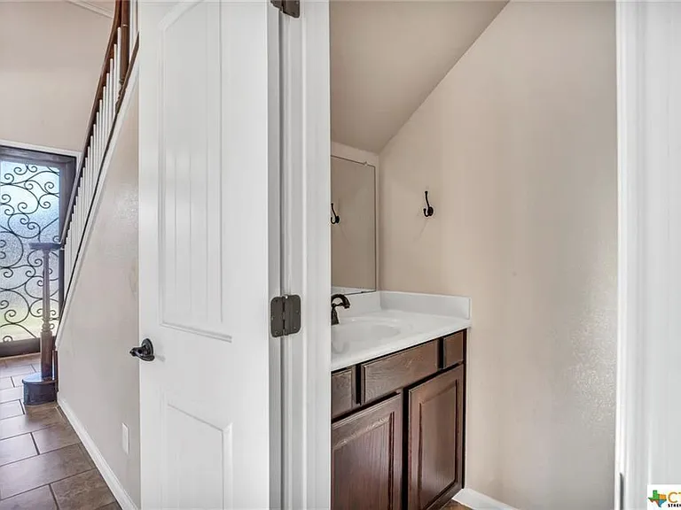 6900 Deorsam Loop — Photo 27