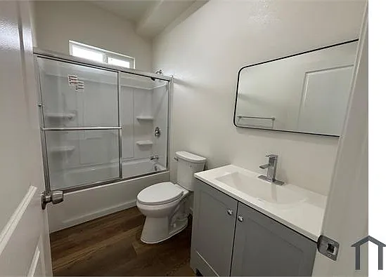 4 bed, 1495 sqft, $3,990 — Photo 4