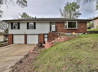 11914 Felton St, Sugar Creek, MO 64054