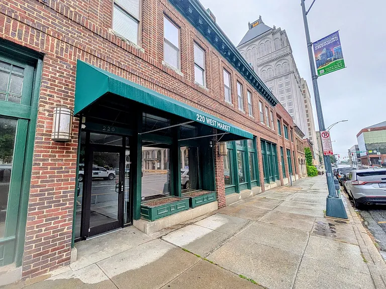 220 W Market St #311 — Photo 5