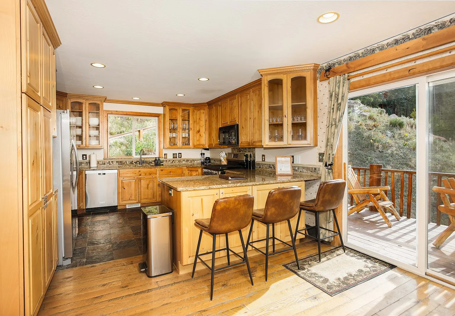390 Matterhorn Drive — Photo 1