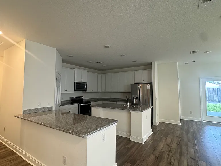 4725 Majestic Palm St — Photo 19